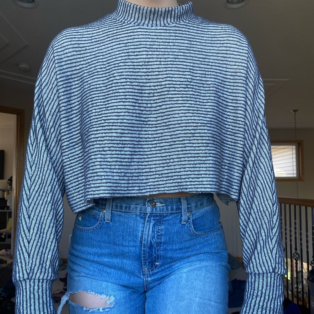 urban outfitter striped mock neck sweater